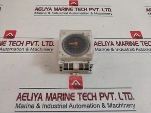 Legrand 649 920 Timer Switch Maxirex 4T 120V 20A - Picture 1 of 7
