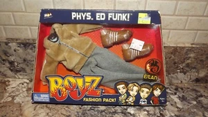 BRATZ BOYZ Phys. Ed Funk! Fashion Pack For Eitan -2003 COLLECTIBLE - Imagen 1 de 2