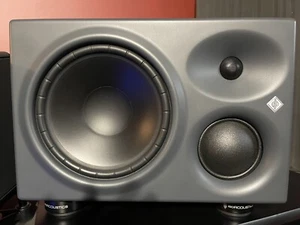 Neumann KH310 Monitors ( Left/Right Pair) - Picture 1 of 13