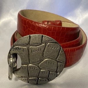 Chico's Women’s Genuine Leather Maroon Belt Size S/M Circular Silver Tone Buckle - Picture 1 of 8