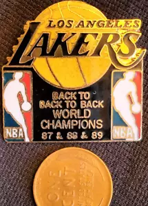 LA Los Angeles Lakers Pin Back to Back Weltmeister 87 & 88 & 89 - Bild 1 von 2