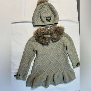 Tahari Lt Olive Green Knit Toddler Dress With Matching Hat Size 18 Mo Pre Worn - Picture 1 of 3