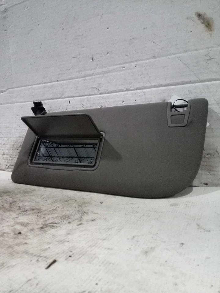 2019 Ford F150 Pickup Sun Visor - Used - OEM Part #657413 - 132K Miles Foto 1 de 4