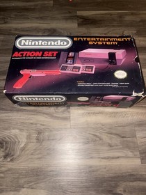 Nintendo NES Action Set Consola Hogar ~ Completo En Caja con Zapper Naranja y Juego
