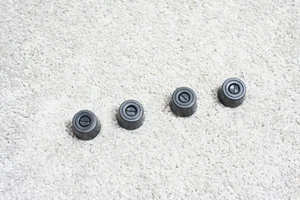 Pies de aislamiento de cubierta genuinos para reproductor de CD Denon DN-M991R MD o DN-951FA - Imagen 1 de 3