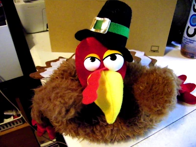 NUEVO SOMBRERO DE FELPA ELOPE THE GOBBLER SE ADAPTA A LA DIADEMA AJUSTABLE PARA LA MAYORÍA DE LOS ADULTOS Foto 1 de 4