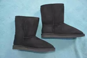New COLORADO Neutron Surfwear Long SHAGGER SH-UGG BOOTS MENS/WOMENS Size 8/10. - Bild 1 von 1