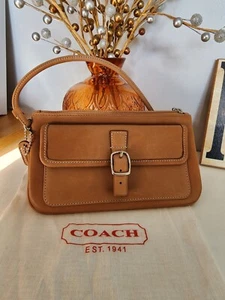 Vintage Coach Wristlet Brown 7.5" X 4.5" Zip Closure Buckle Comes With Dustbag - Picture 1 of 12