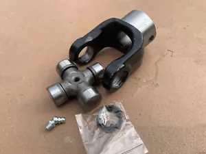 Bush Hog Series 4 Metric 1-3/8" Shear Bolt Yoke w/ U-Joint (23-004K) - Picture 1 of 6