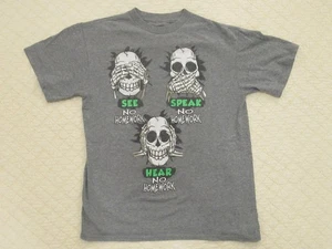 Camiseta gris de manga corta con gráficos para niños jóvenes esqueleto ver hablar escuchar sin tarea - Imagen 1 de 6