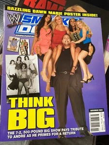 Revista WWF WWE SMACKDOWN Noviembre 2004 - Big Show + Póster de Dawn Marie - Imagen 1 de 3