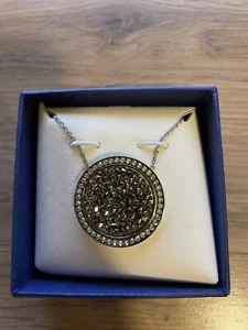 SWAROVSKI Authentic Gray Crystals Short Pendant Necklace 1179028 - Picture 1 of 4