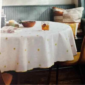 Threshold Starburst Tablecloth White/Cream Gold Stars Round 70" Holiday - Picture 1 of 3