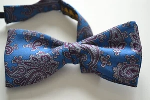 AKCO blue silk bow tie with paisley print - Picture 1 of 3