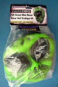 Zagone Studios UV Green Alien Head Decor - Factory Sealed - Picture 1 of 6