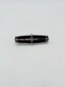 ⭐️13 14 15 16 LINCOLN MKS RIGHT SIDE FENDER CHROME EMBLEM LOGO BADGE SYMBOL - Picture 1 of 3