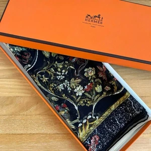 Hermes Pierres d'Orient et d'Occident 45 Seidentuch Chiffon Etikett DamageBox unbenutzt - Bild 1 von 14