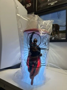 Superman Film 2025 Becher Tasse beleuchtet mit Strohhalm Regal SOFORT HANDVERSAND - Bild 1 von 3