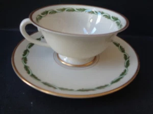 FRANZISKANER CHINA Arcada grüne Tasse und Untertasse mit Fuß Made in California - Bild 1 von 4