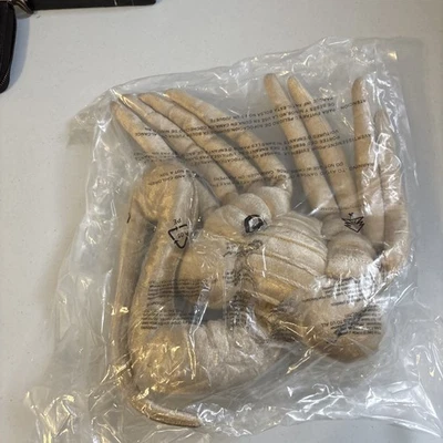 NEW ThinkGeek original Alien Plush Facehugger  sealed in bag Poseable limbs - Image 1 of 4