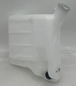 Mitsubishi Canter FE304, FE444, FE449 Windshield Washer Fluid Tank - Picture 1 of 8