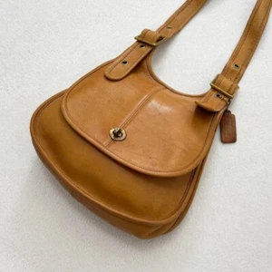Coach Old Crescent Saddle Bag Made In NYC Camel Light Brown Leather Auth - Picture 1 of 10