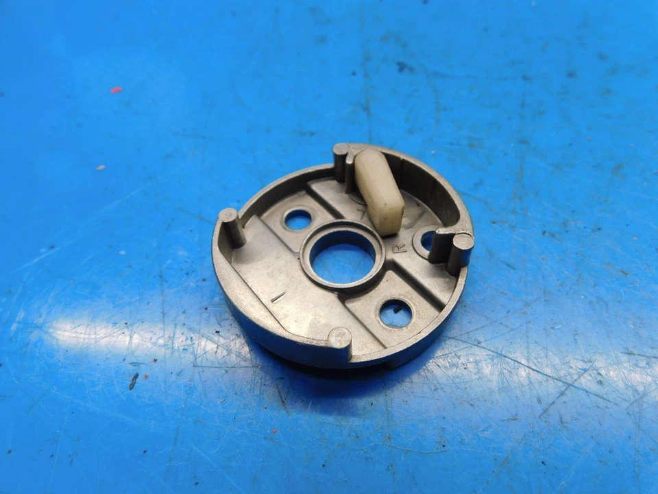 TAZA TRINQUETE DE ARRANQUE PARA RECORTADORA SHINDAIWA HT-20 --- CAJA 2076 S Foto 1 de 1