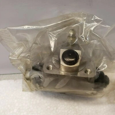 MIDAS WC1234 WHEEL CYLINDER, AUTOZONE AZ33819 - Image 1 of 4