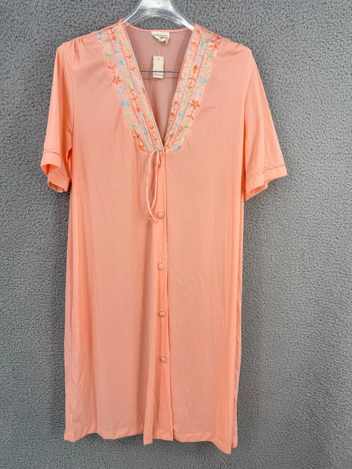 Vintage JC Penney 60s Satin Trim Dressing Gown Robe Size M NOS Peach Buttons - Image 1 of 4