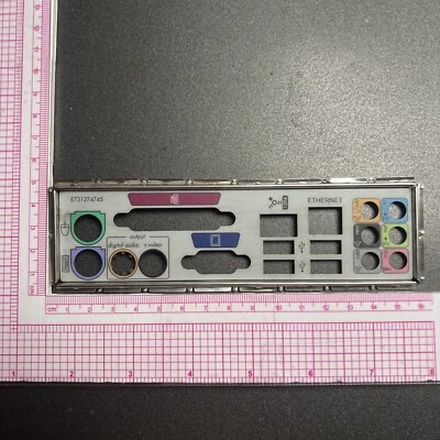 Protector de E/S ATX para placa base desconocida placa posterior de E/S Foto 1 de 2