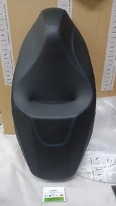 SELLA PIAGGIO BEVERLY POLICE  300 - 350 NERO OPACO 93/B - SELLA CON CUCITURE BLU - Imagen 1 de 2