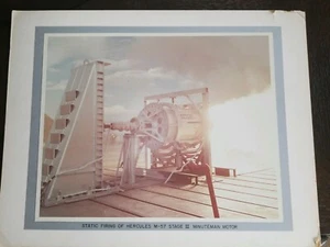 Motor Minuteman 11 x 14 1962 disparo estático original de Hércules M-57 etapa III - Imagen 1 de 3