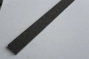Embankment strip dark (brown), length 700mm TT Gauge Tillig 86411 - Picture 1 of 1