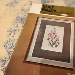Stickbuch zum Aufbügeln & Anleitung für 8 Blumenbilder Mitte 70er Jahre Buch - Bild 1 von 3