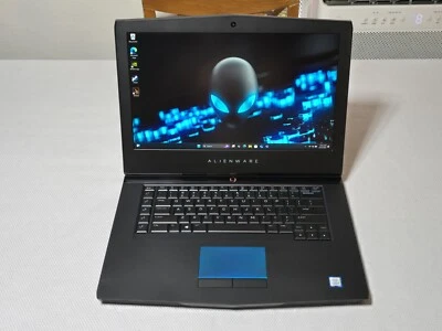Dell AlienWare 15 R4 (Intel Core i9/32GB Ram/2TB SSD) Foto 1 de 4