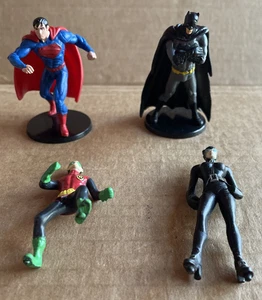 Figura Batman Superman 2.5" Cake Topper DC Greenbrier Lote y Robin, Catwoman - Imagen 1 de 7