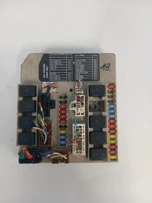 Modulo scatola fusibili NISSAN NOTE E11, NE11 284B7AX61A 1.60 benzina 81kw 2007 33152532 - Immagine 1 di 3