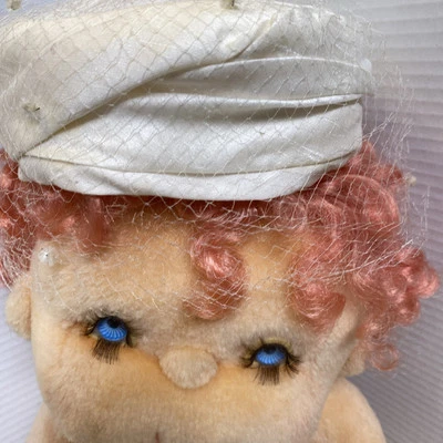 VNTG  1950's IVORY SILK PILLBOX WEDDING STYLE HAT WITH WHITE NETTING UNION MADE - Image 1 of 4