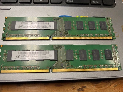 Micron PC3-8500U-7-10-B0 4GB 2x2GB 2RX8 1066MHz DDR3 RAM MT16JTF25664AZ-1G1F1 - Image 1 of 4