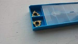 2 Stellram Hartmetall Gewindeeinsätze 16ER 8UNJ SFZ ( 16ER8UNJ 16ER 8 UNJ 3ER ) - Bild 1 von 4