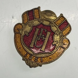 INSIGNIA PIN RETRO ORIGINAL VINTAGE AÑOS 50 RECUERDO BASURA HFC 1951 miembro del club de fútbol - Imagen 1 de 3