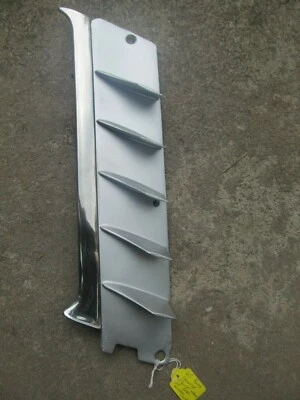 1965 65 Ford Country Squire Custom 500 LH REAR louver Moulding #C5AB-7141091-B - Imagem 1 de 4