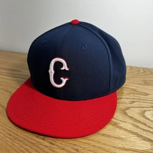 UConn Huskies Nike True Dri-Fit Baseball Fitted Hat Sz 7 7/8 Men’s Blue Red - Picture 1 of 15