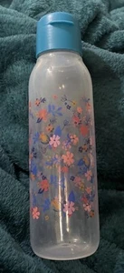 Tupperware Eco Water Bottle 25 oz. Flip-Top Cap Falling for Floral Flowers Pink - Picture 1 of 2