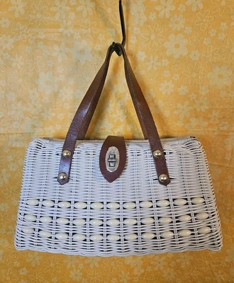 Bolsa de contas vintage Simon design de vime plástico branco, alças de couro década de 1960  - Imagem 1 de 4