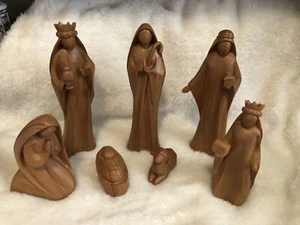 COME BEHOLD HIM RESIN FACELESS NATIVITY SET - Picture 1 of 18