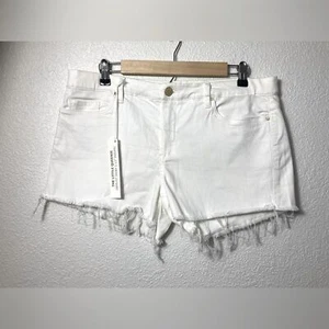 NWT Blank NYC white shorts The Little Queenie Semi-fit short 2.5” inseam frayed - Picture 1 of 9