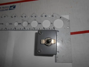 3184894-308 AIRPAX CIRCUIT BREAKER 240V / 400 HERTZ NEW OLD STOCK - Bild 1 von 1