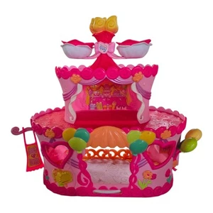 My Little Pony Ponyville Pinkie Pies Roller Skate Party Cake House Playset 2007 - Picture 1 of 3