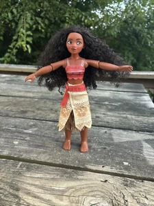 Disney Store Classic 11” Moana Jointed Articulated Doll Figure Toy W/ Outfit - Picture 1 of 5